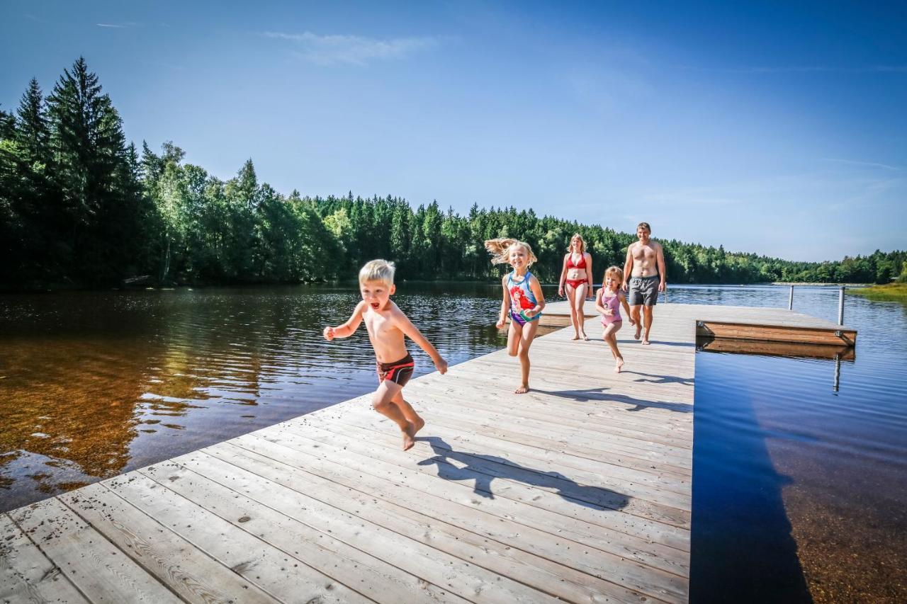 Freizeit- Und Campinganlage Gaisweiher Flossenburg Екстериор снимка