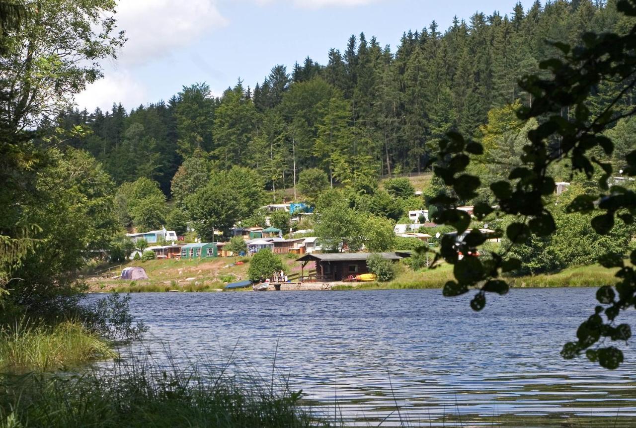 Freizeit- Und Campinganlage Gaisweiher Flossenburg Екстериор снимка